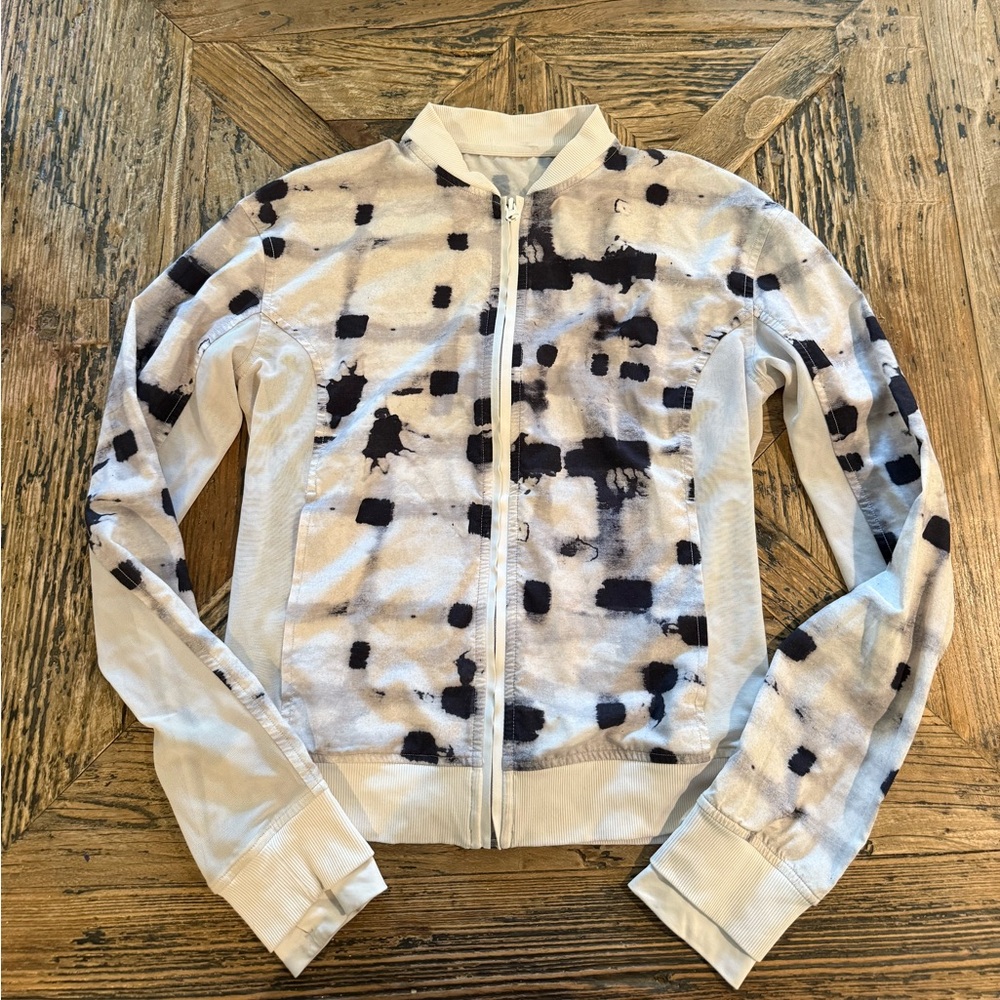 Lululemon Athletica Black and White Noir II Ghost Jacket
